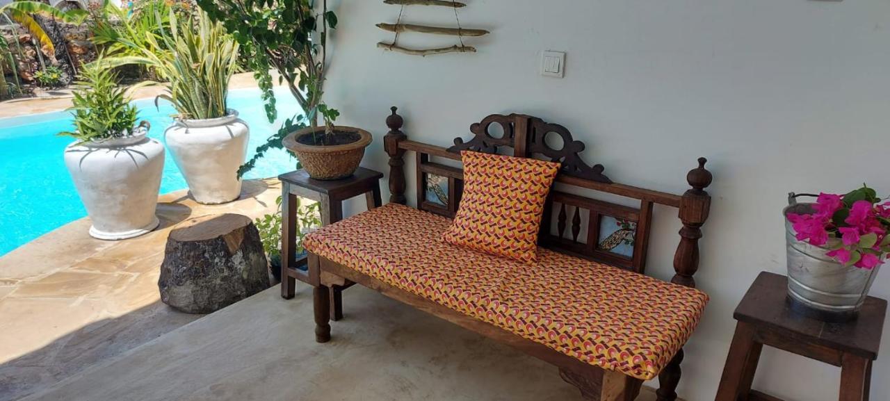 Moyo Apartment Pwani Mchangani Eksteriør bilde