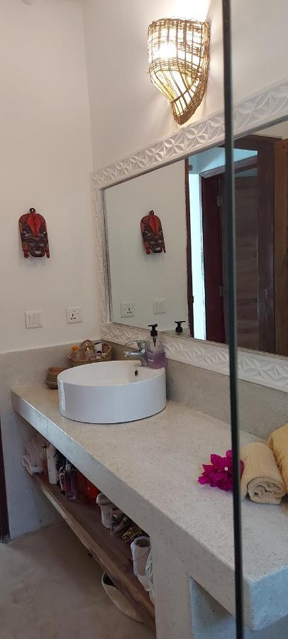 Moyo Apartment Pwani Mchangani Eksteriør bilde