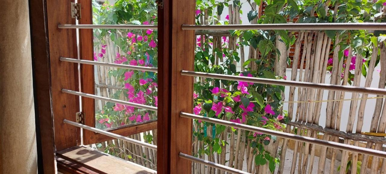 Moyo Apartment Pwani Mchangani Eksteriør bilde