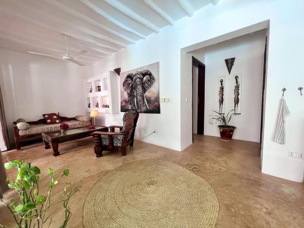 Moyo Apartment Pwani Mchangani Eksteriør bilde