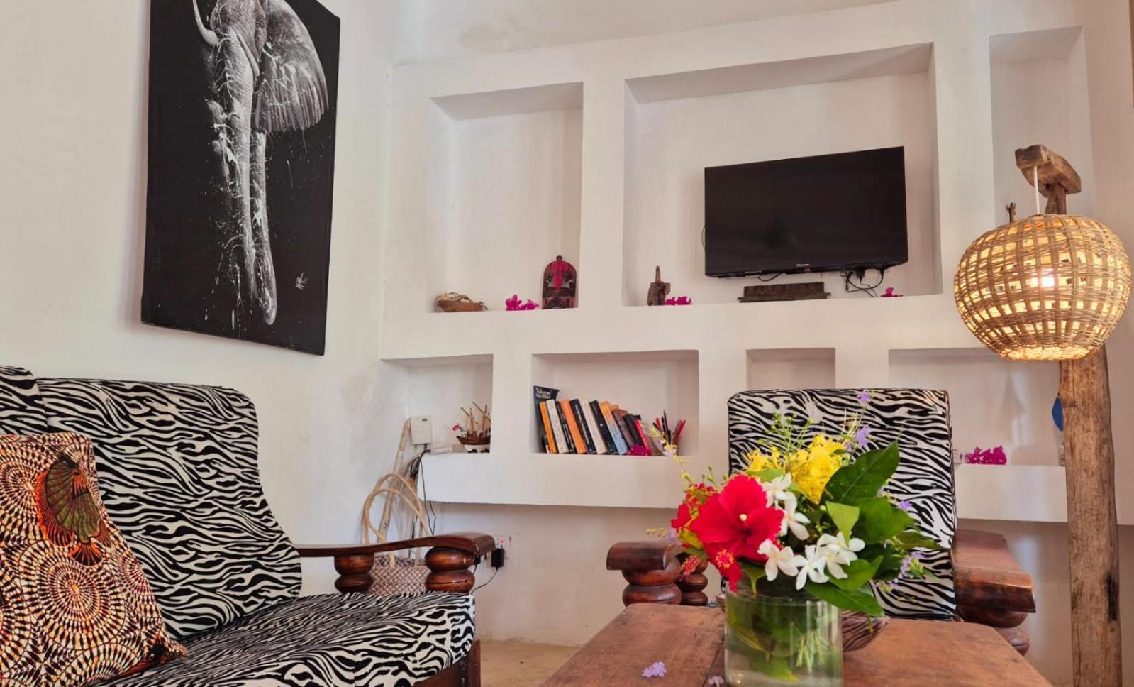 Moyo Apartment Pwani Mchangani Eksteriør bilde