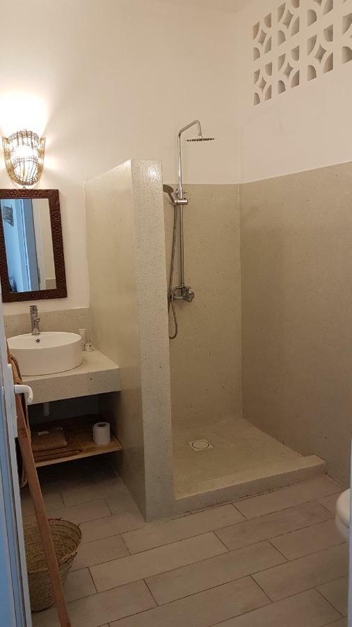 Moyo Apartment Pwani Mchangani Eksteriør bilde