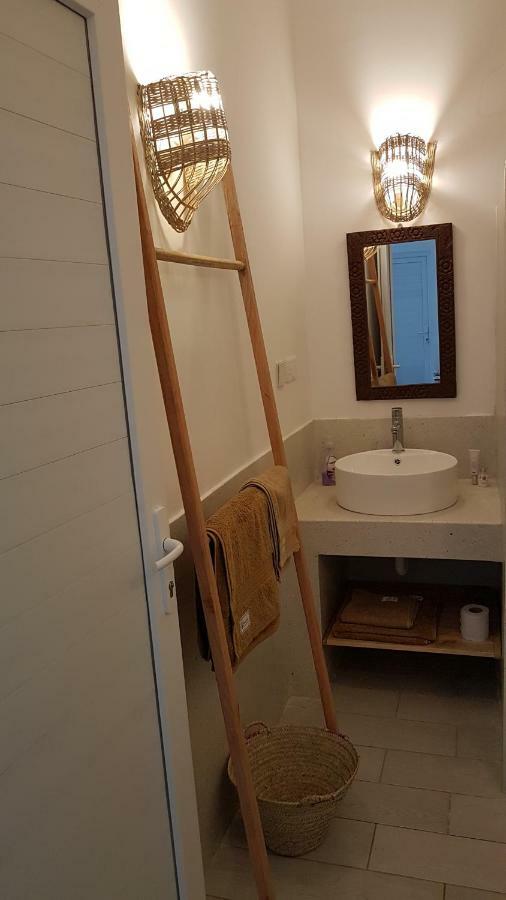 Moyo Apartment Pwani Mchangani Eksteriør bilde