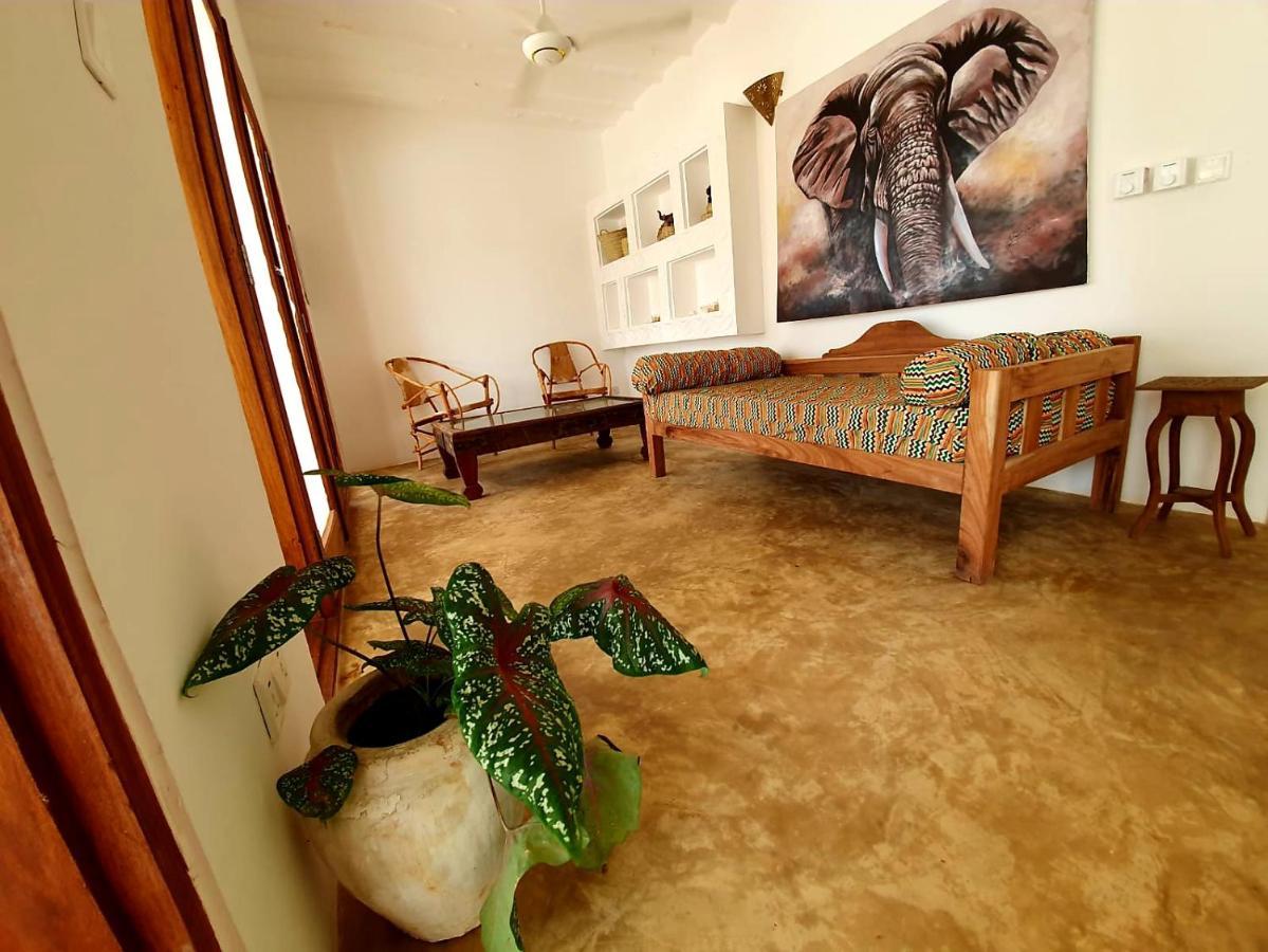 Moyo Apartment Pwani Mchangani Eksteriør bilde